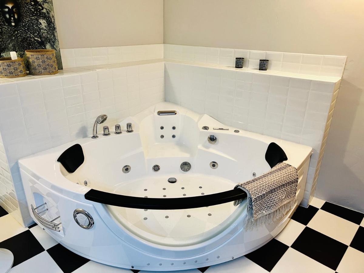 La Chambre Spa La Maison Searle A Туртур Экстерьер фото